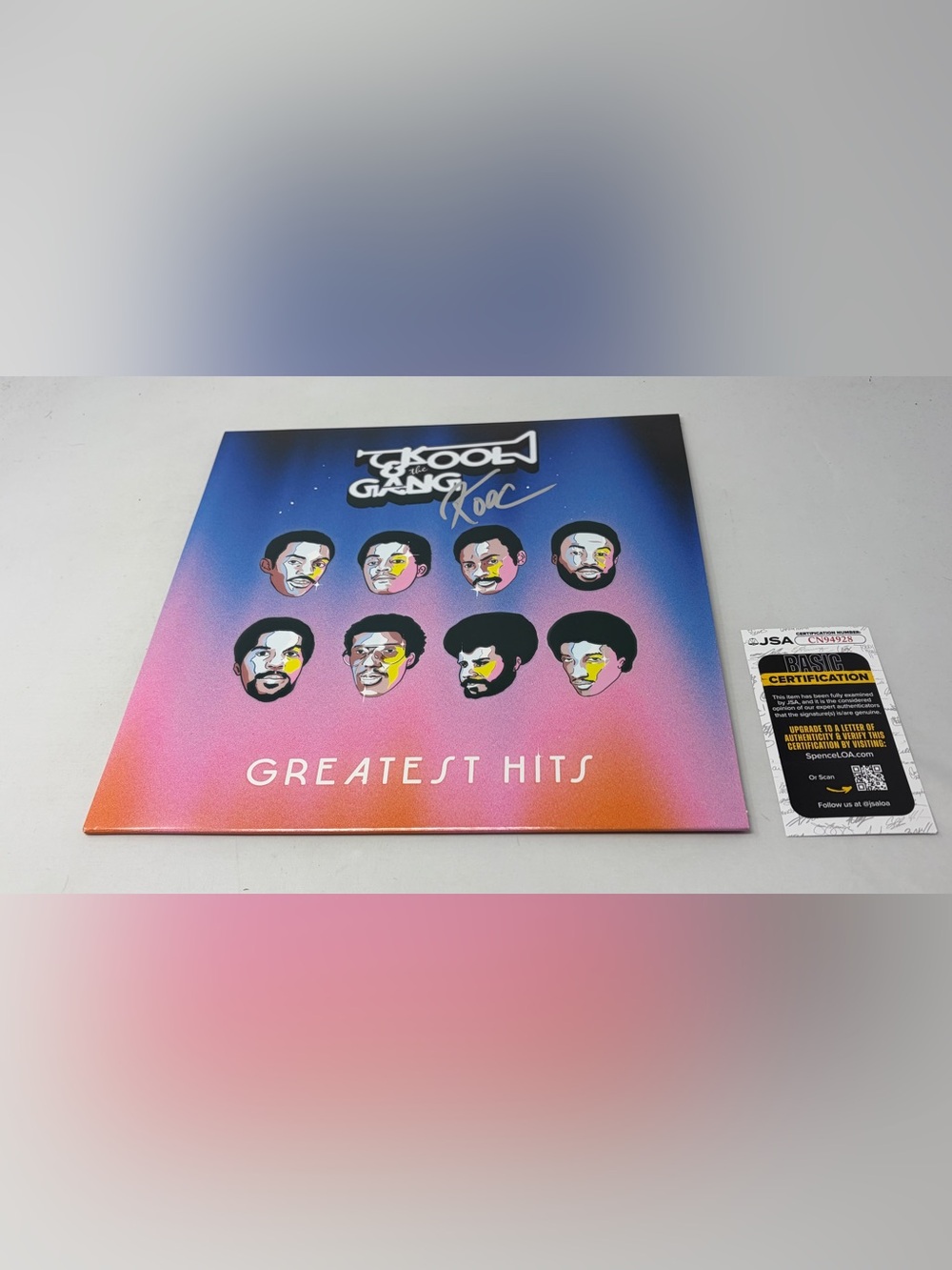 Robert Kool Bell signed Kool & The Gang Greatest Hits Album JSA‎ COA